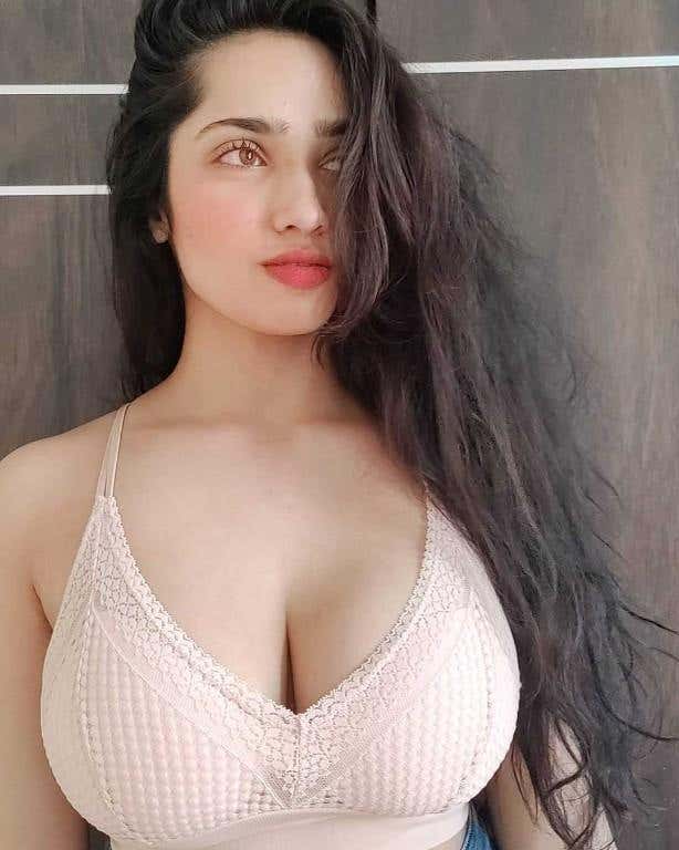 Low Rate↣Young Call Girls in Udyog Vihar Gurgaon ☎9289244007⭐✔️ Female Escorts Service in Delhi NCR
