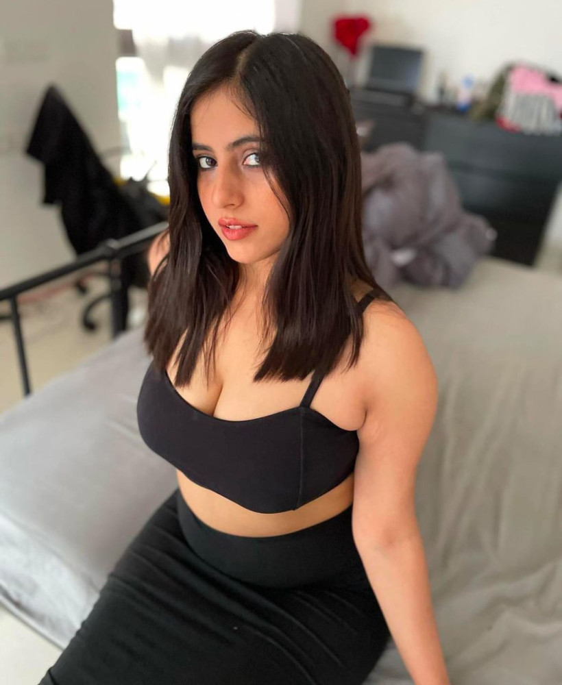 Call Girls Near Service 9711911712 Indira Gandhi International Airport Delhi