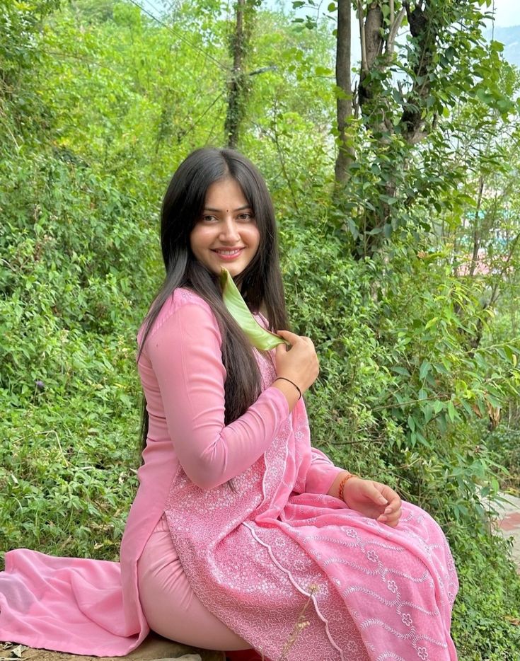 ((9953331503)) Call Girls In (Delhi) Safdarjung Enclave Escort Servie Gangu..