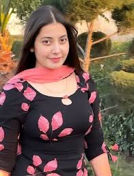 ❤️9958560360❤️ Call Girls near Crowne Plaza Delhi Holiday Inn Mayur Vihar Escorts Service