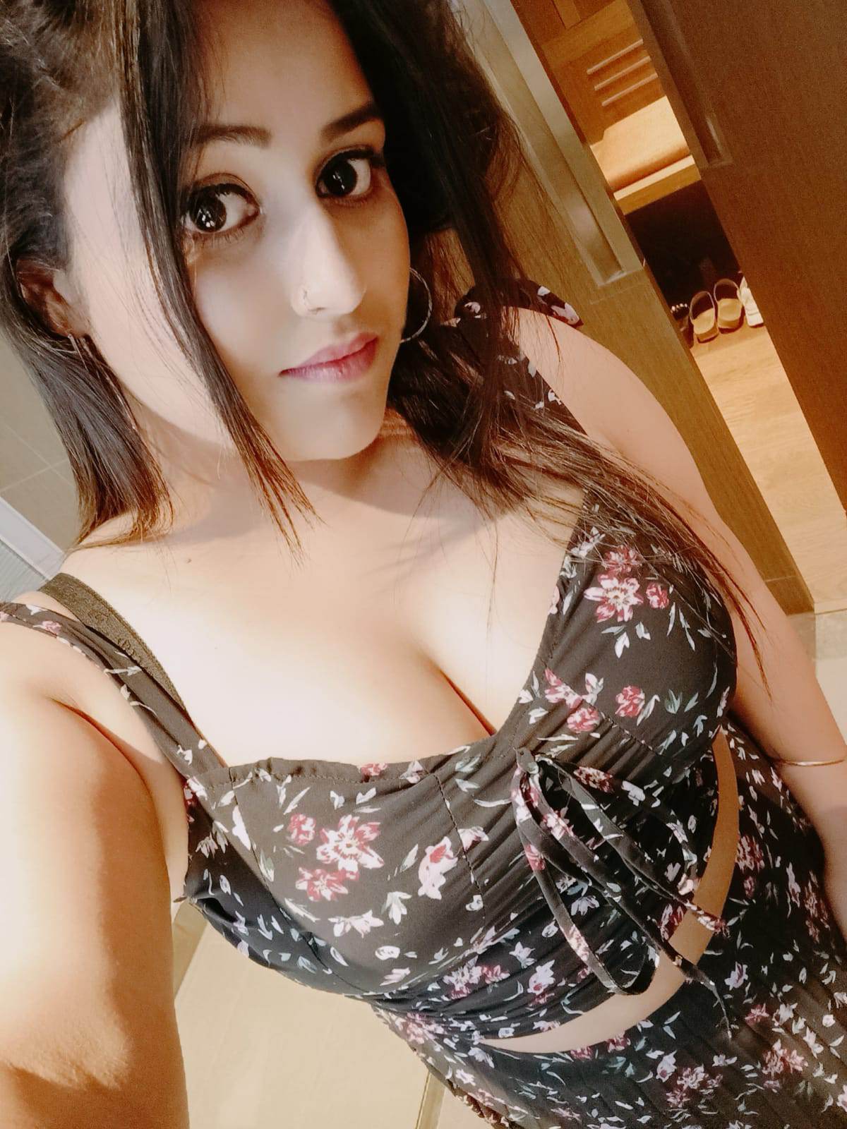 Luxury Escort Services Near The Surya Hotel – High Profile Call Girls in New Freinds Colony