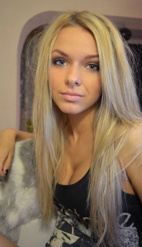 Noida Escorts Sector 73 – Young, Beautiful & Educated Girls 9953772009