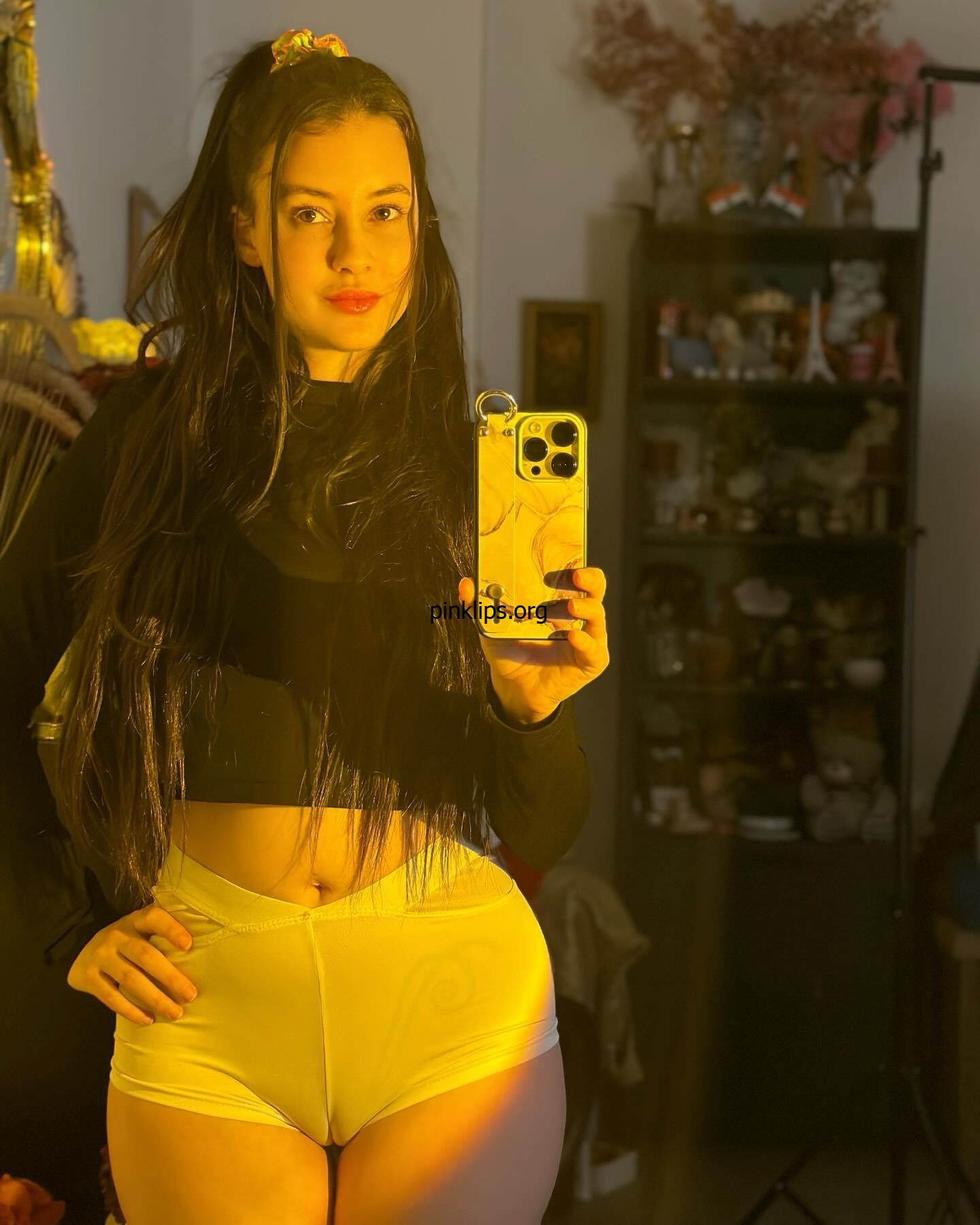 Call Girls In New Delhi Railway Station 9220990988