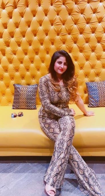 9711106444 Botanical Garden,, Call Girls Service @ ₹. 1500– Per Shot Delhi NCR