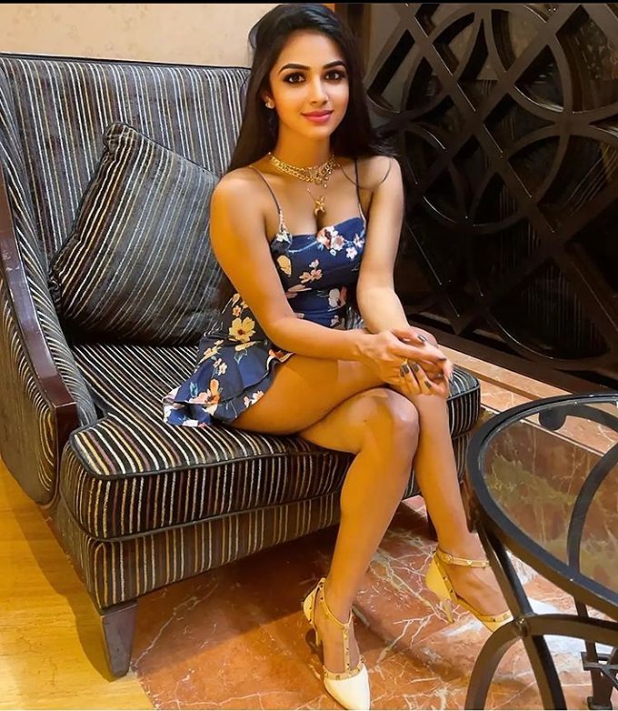 Call girls in Sector 79, Noida 9990233396 Escorts service