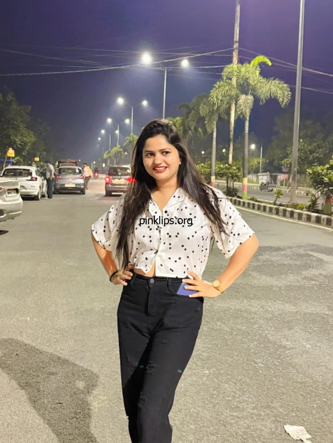 ꧁❤️ Call girls in Sector 52 (Noida) ☎️+91-8860366521​✔️⭐Escorts Service