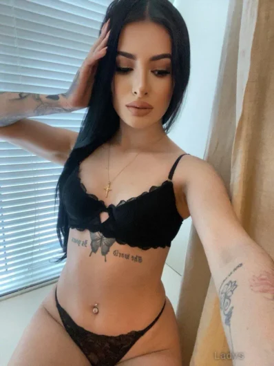 Call Girls in Karol Bagh  ((¶ +91-9718440226 ¶) Escorts