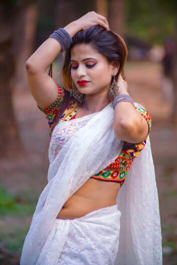Book Sensual College Girls Near Radisson Blu Mall Noida 9953772009