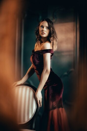 VIP Delhi Escort Service Near Suryaa Hotel for Unforgettable Nights 9953772009
