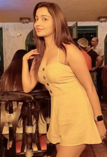 Call Girls Near GRK comforts Hotel Bangalore (Ruchika KA-9860014873) Air-Hostess Escorts In Bangalore