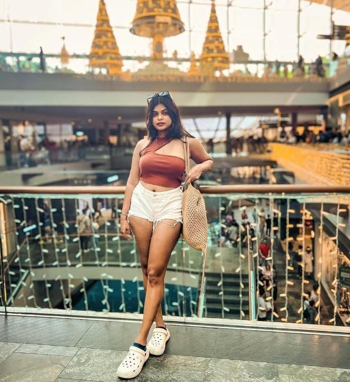 Noida Sector 63 Call Girls 100% Genuine Noida Escorts Book 8860005519