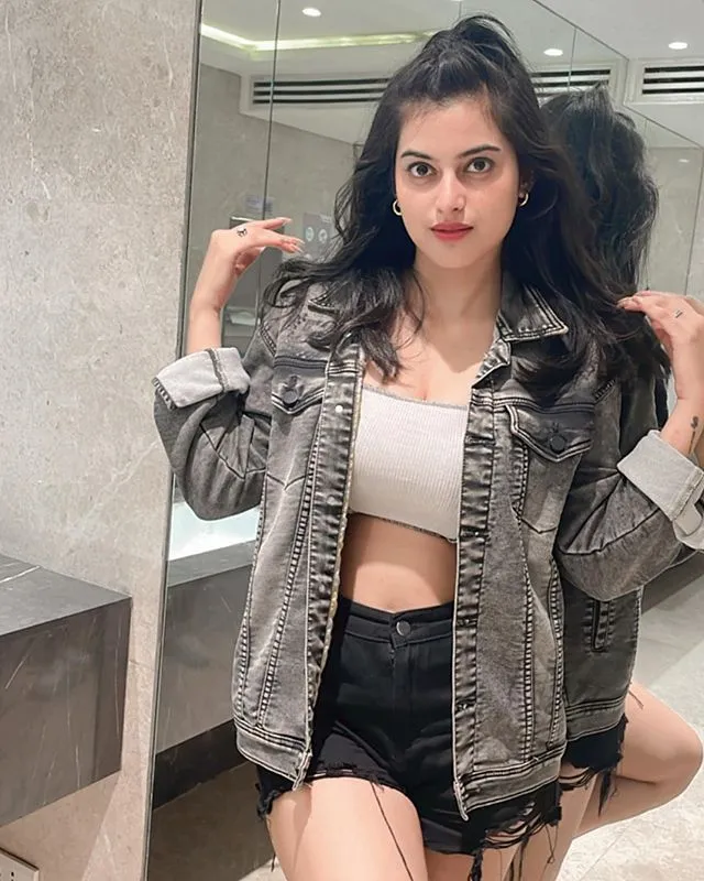 Nariman Point Call Girls 7718852894 (Mumbai) Top Class Model Escorts Service Available for Enjoyment