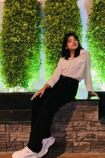 Young⭐ Call Girls in Near Sector 31 (Noida) ☎9818099198❤✔️ Female Escorts Service in Delhi NCR