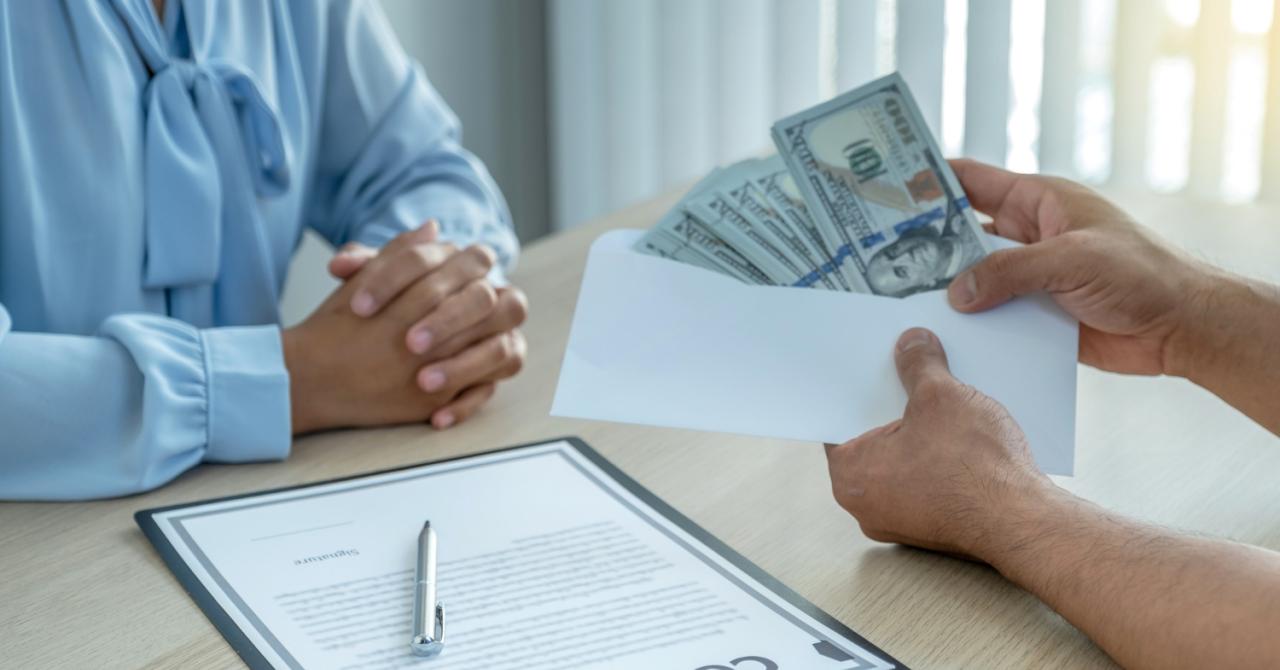 Short Term Loans Online: Request Assistance Immediately from a Helpful Lender