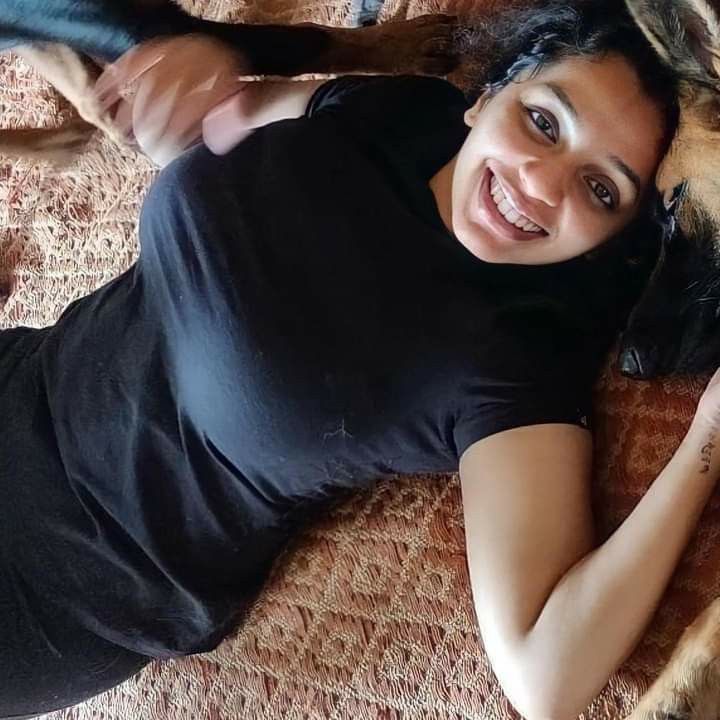 sellerLow Rate↣Young Call Girls in Akshardham ∑≛99580⊶18831꧂