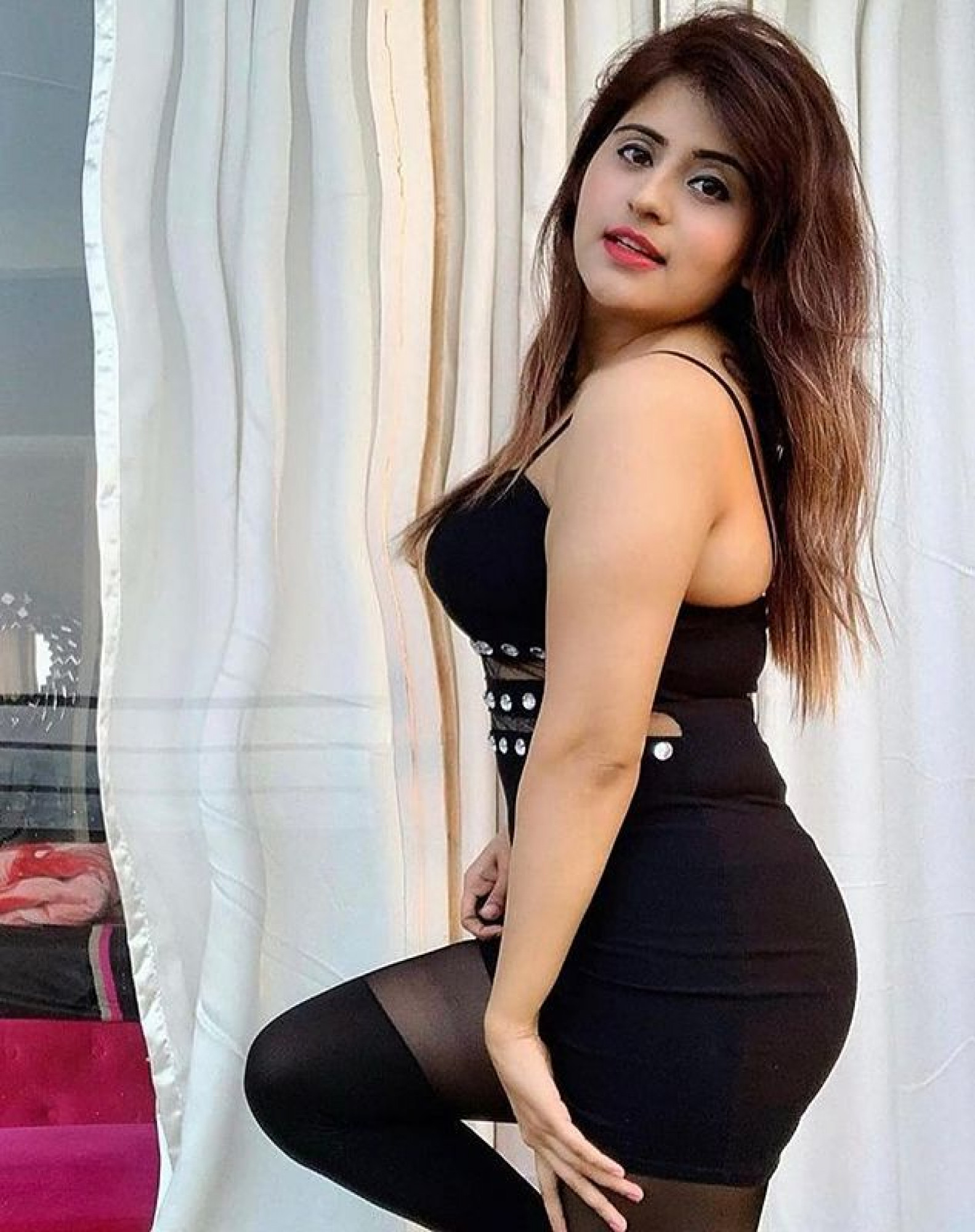 Call Girls IN New Friends Colony (Call Girls₰ Delhi) ⇖99580¶18831⫎