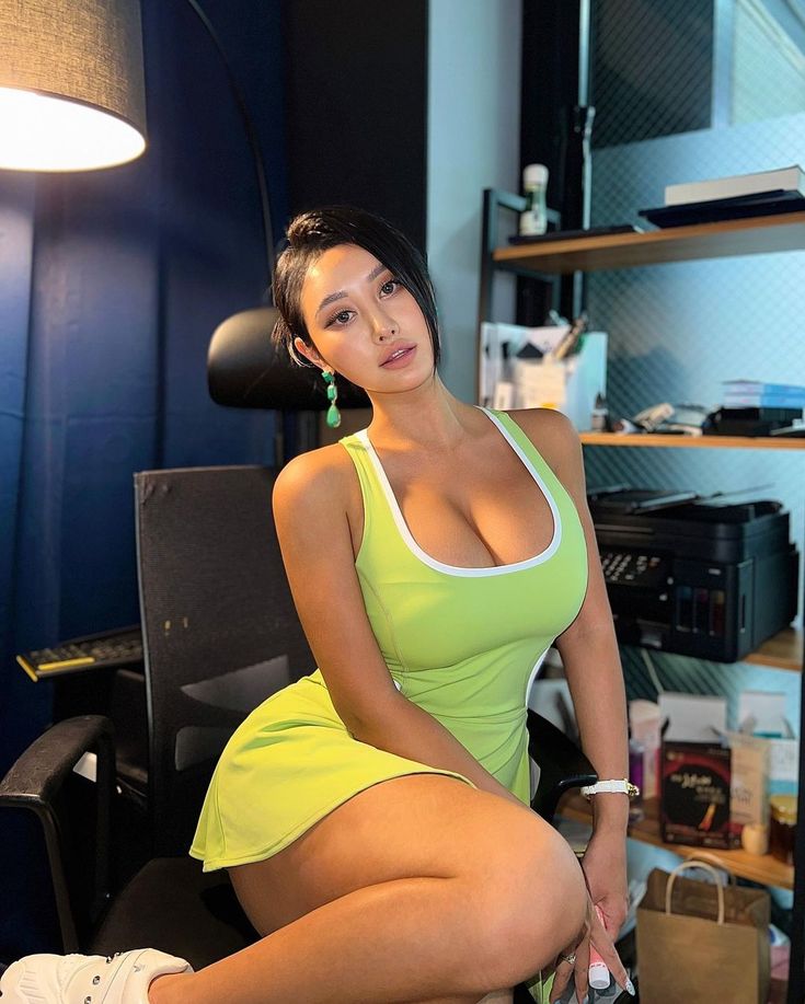 Call Girls in MayaPuri Metro ( 8447074457 ) Independent Delhi Escorts