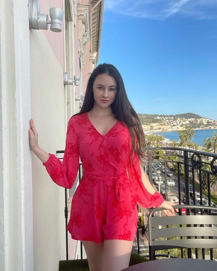 Call Girls in Madipur Metro ( 8447074457 ) Independent Delhi Escorts