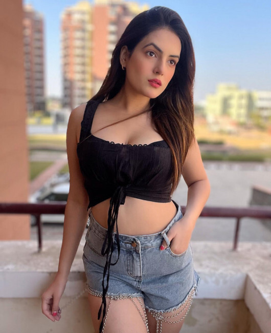 porvorim Escorts Goa ☎️+91-7669011019 ☎️Goa Russian Call Girls