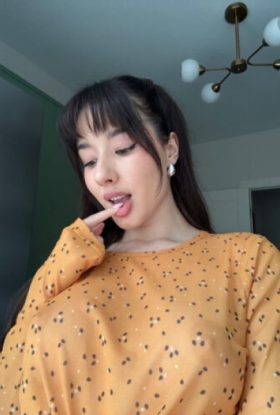 24Hr￣Call Girls Near- Kaushambi 7428O9564O Escort ServiCe In Delhi/NCR